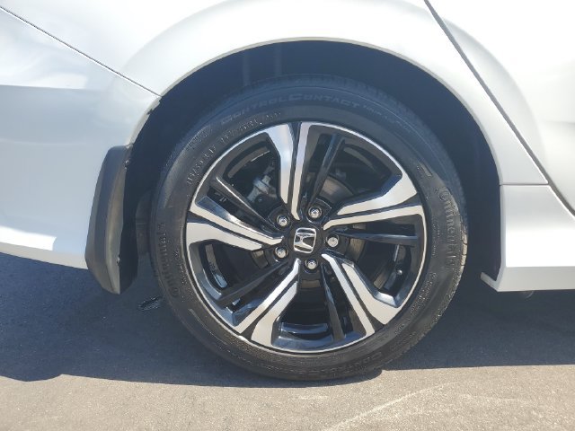 Used 2016 Honda Civic Touring image 5