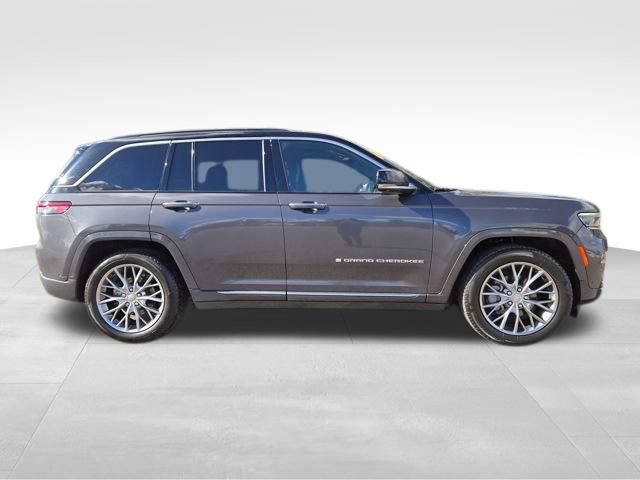 Used 2024 Jeep Grand Cherokee Summit AWD/4WD image 13