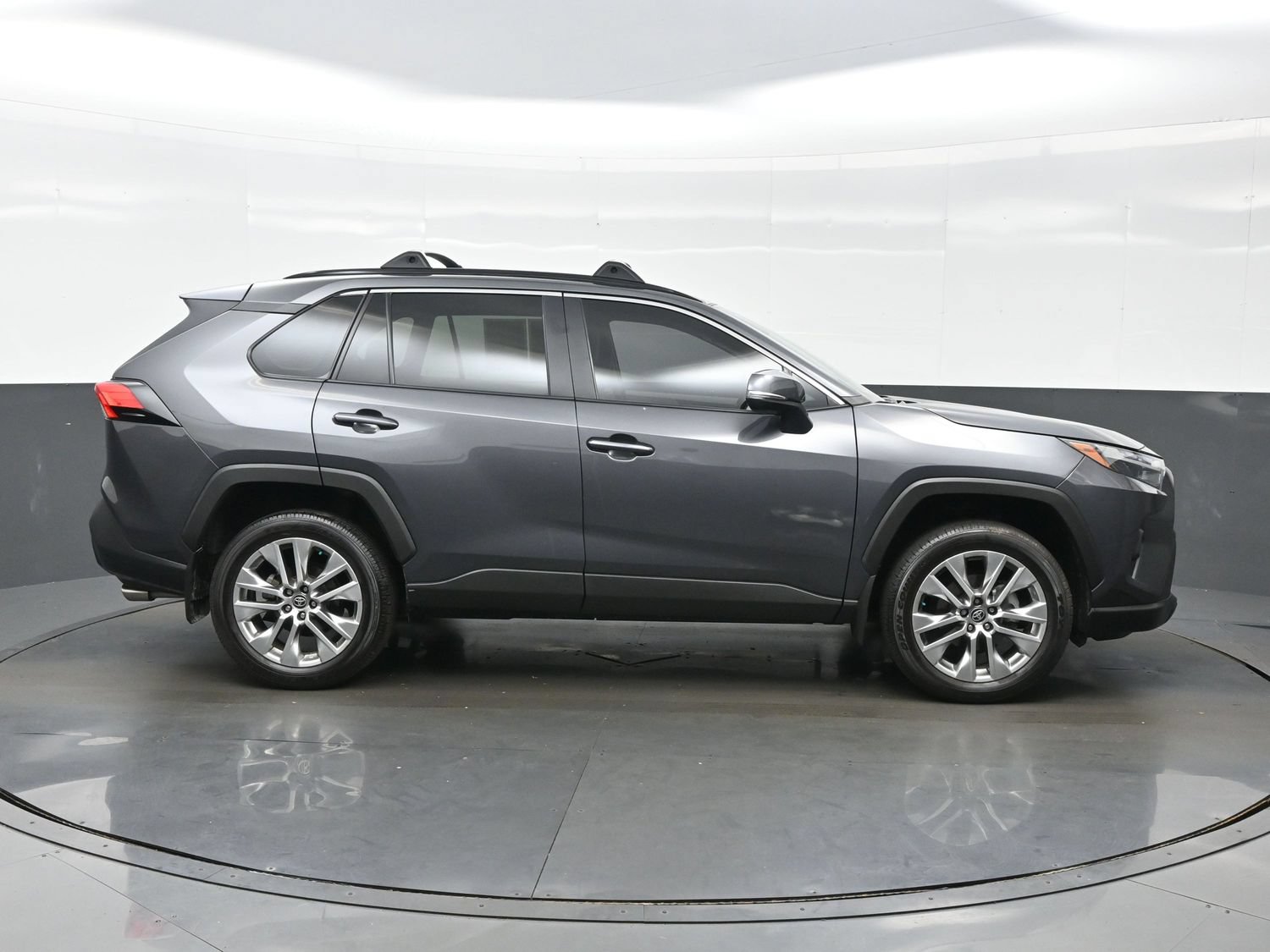 Used 2025 Toyota RAV4 XLE Premium w/ Weather Package FWD image 7
