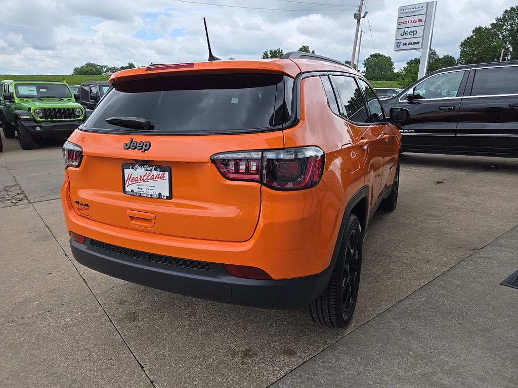 New 2026 Jeep Compass Latitude AWD/4WD image 11