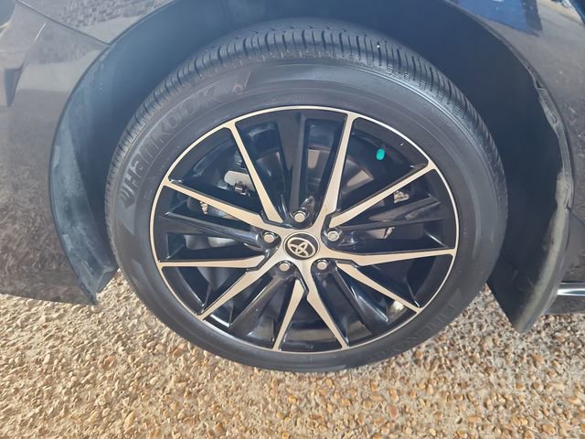 Used 2024 Toyota Camry SE w/ Convenience Package image 23