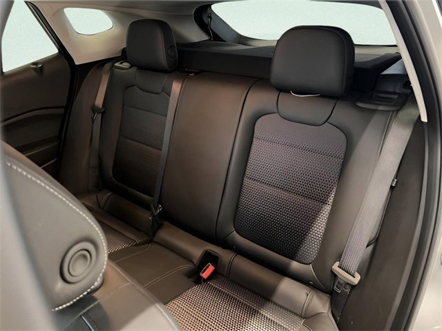 Certified 2025 Chevrolet Trax LT image 17