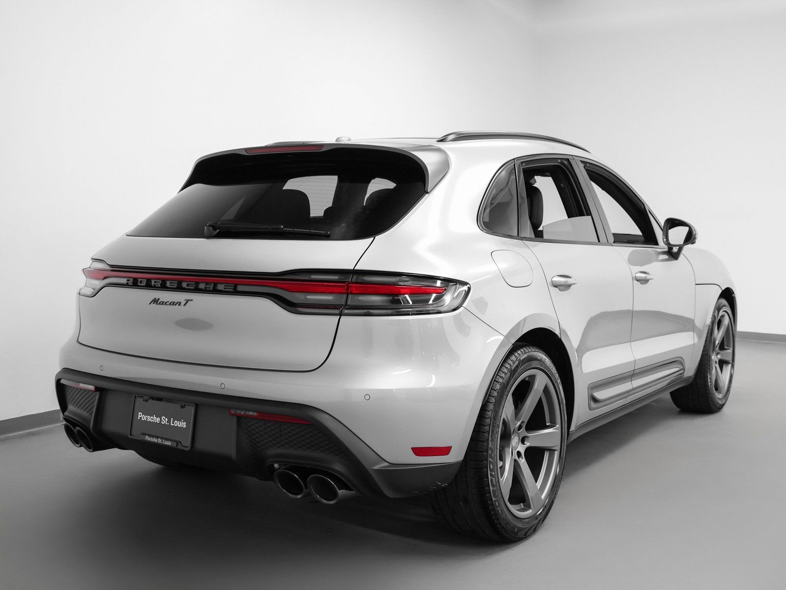 New 2025 Porsche Macan Turbo image 11