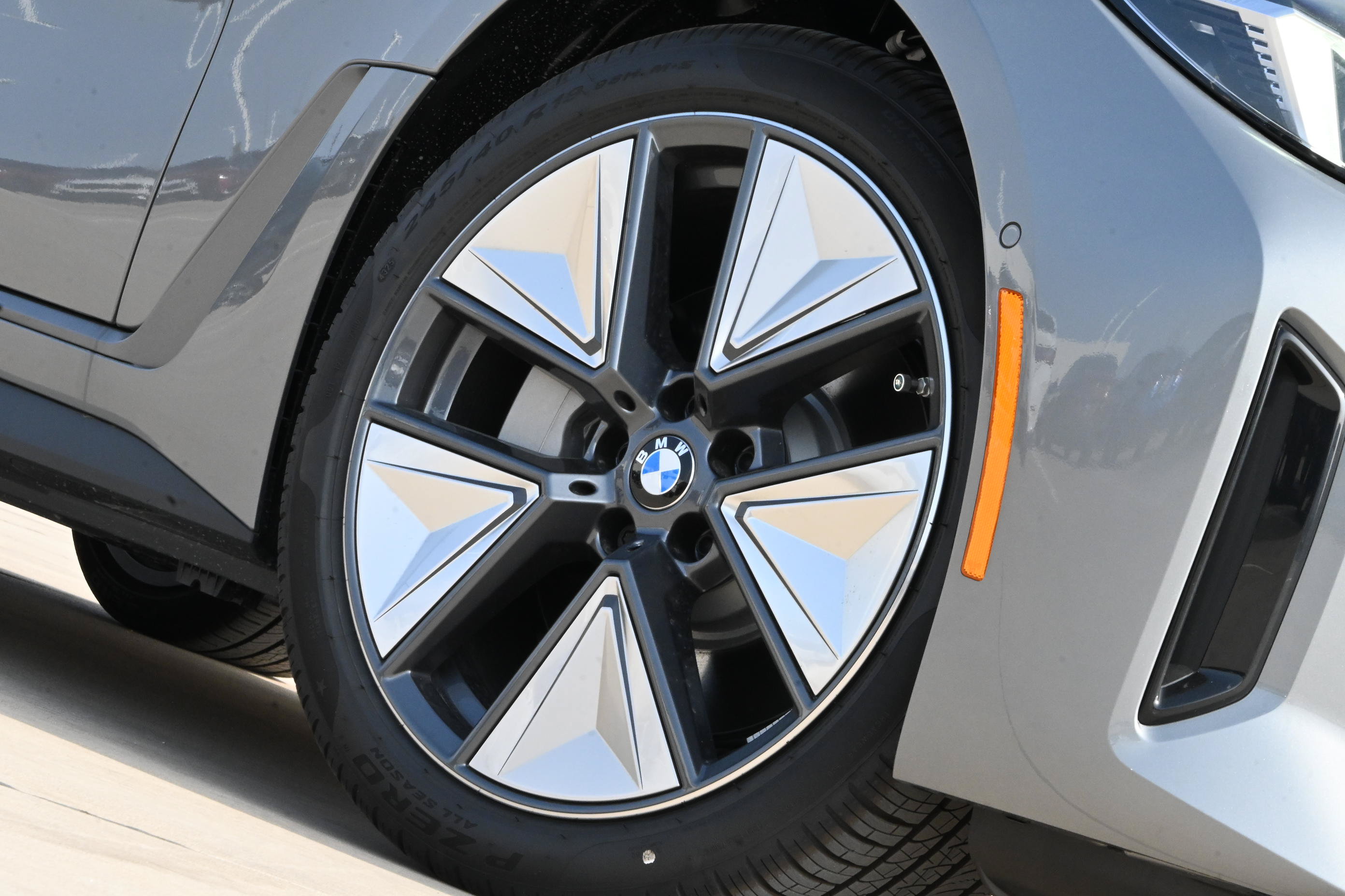 New 2026 BMW i4 xDrive40i w/ Premium Package AWD/4WD image 8