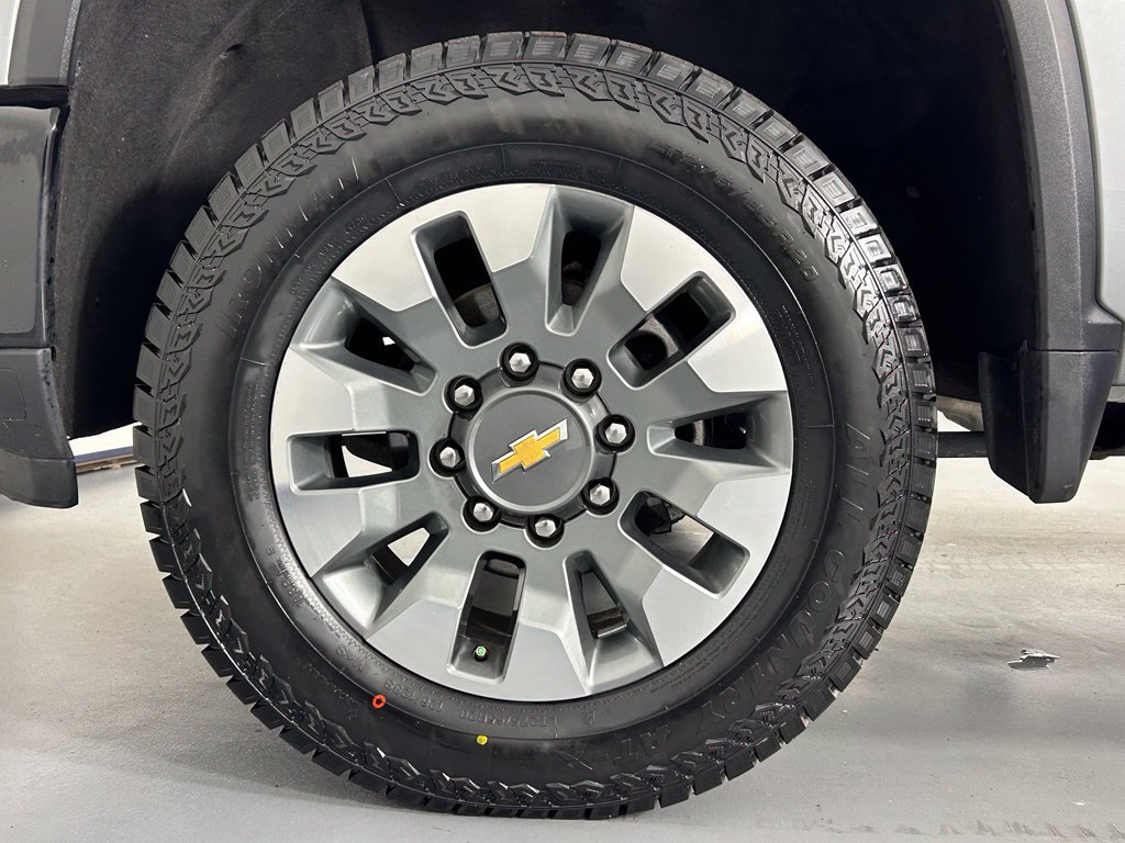 Used 2025 Chevrolet Silverado 2500 Custom w/ Custom Value Package AWD/4WD image 31
