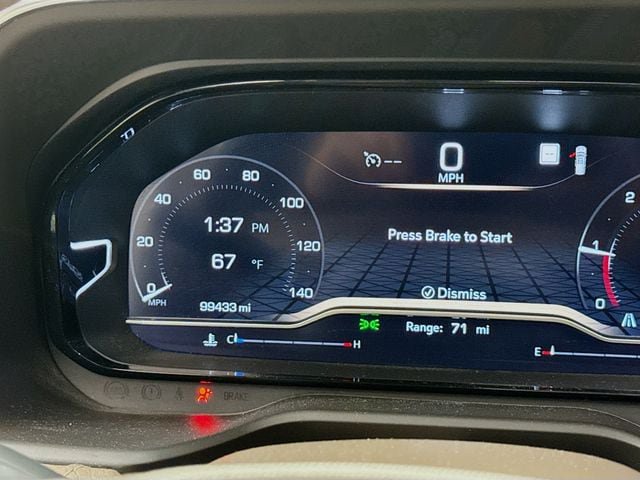 Used 2022 GMC Yukon Denali AWD/4WD image 13