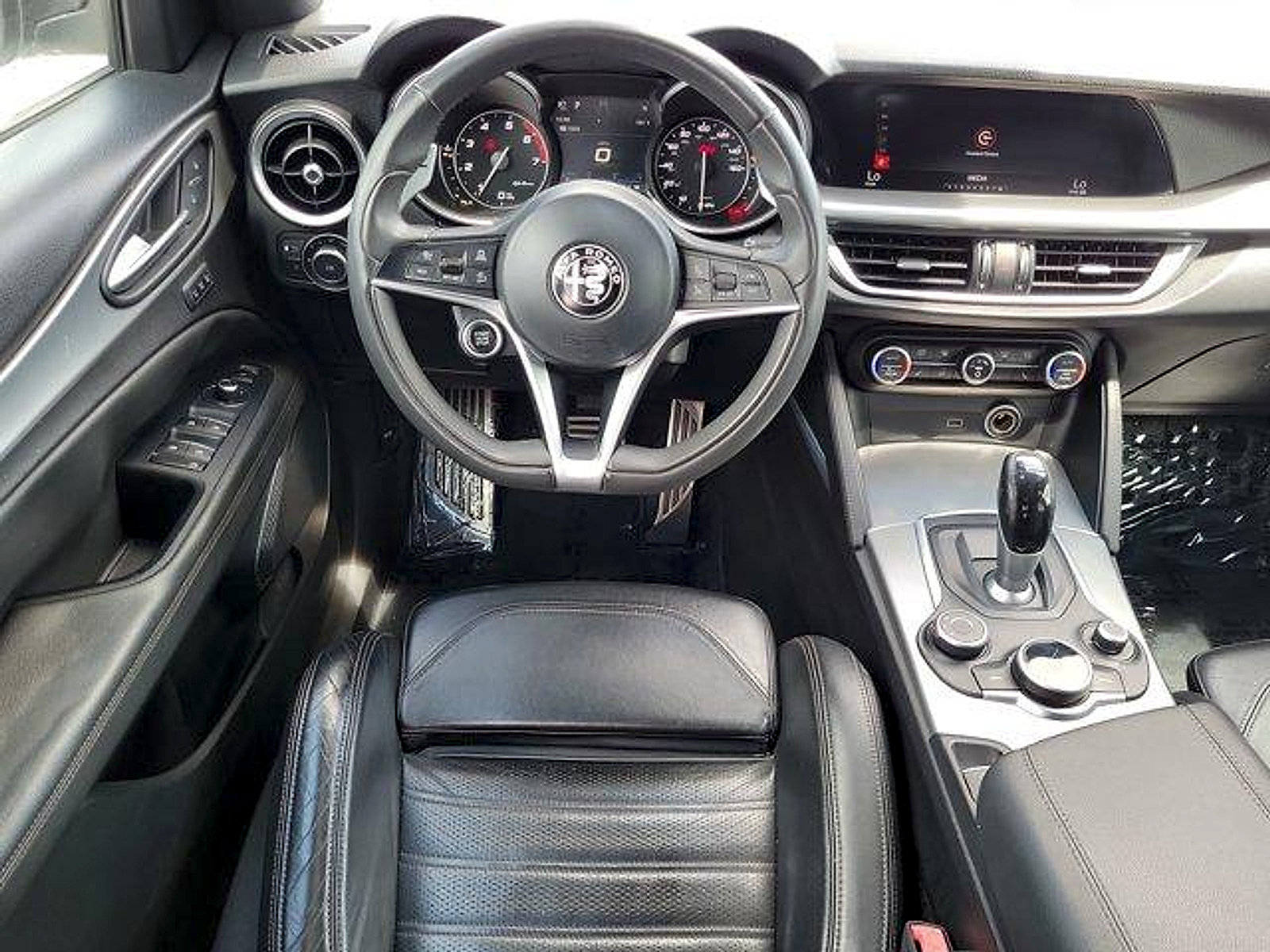 Used 2018 Alfa Romeo Stelvio Ti Sport AWD/4WD image 15
