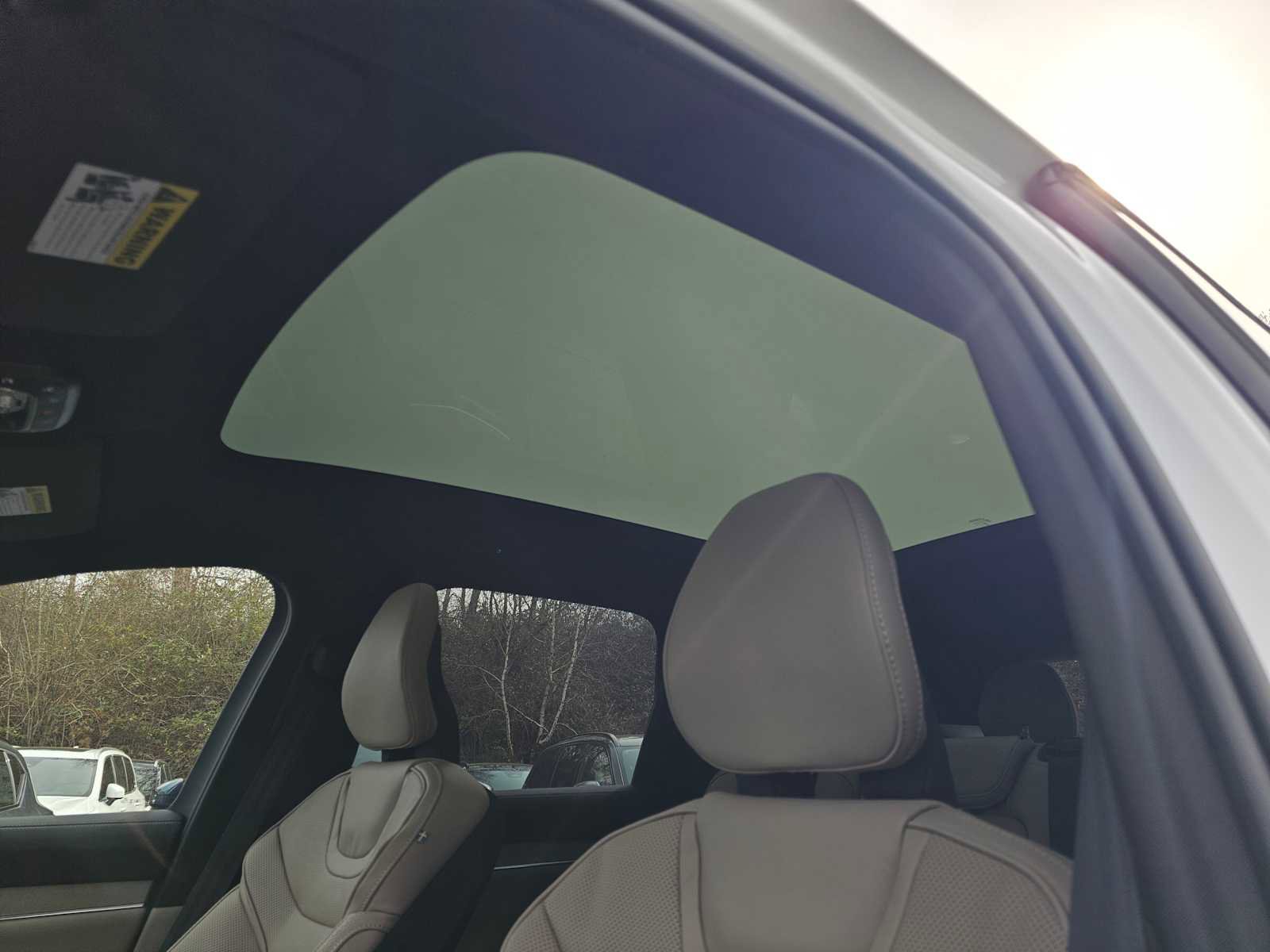 New 2026 Volvo EX90 Ultra image 25