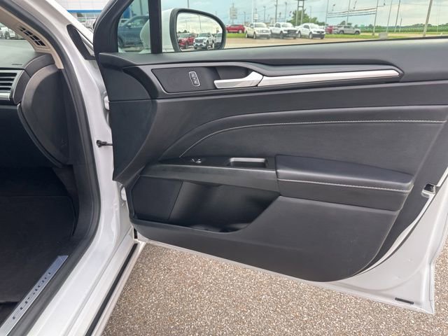 Used 2020 Ford Fusion Titanium AWD/4WD image 10