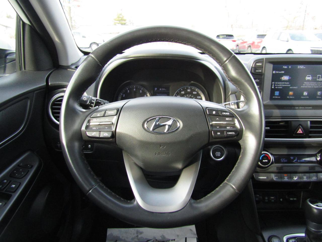 Used 2021 Hyundai Kona Limited w/ Cargo Package AWD/4WD image 10