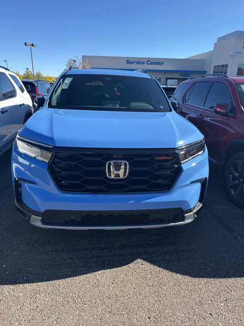 New 2025 Honda Pilot TrailSport image 2