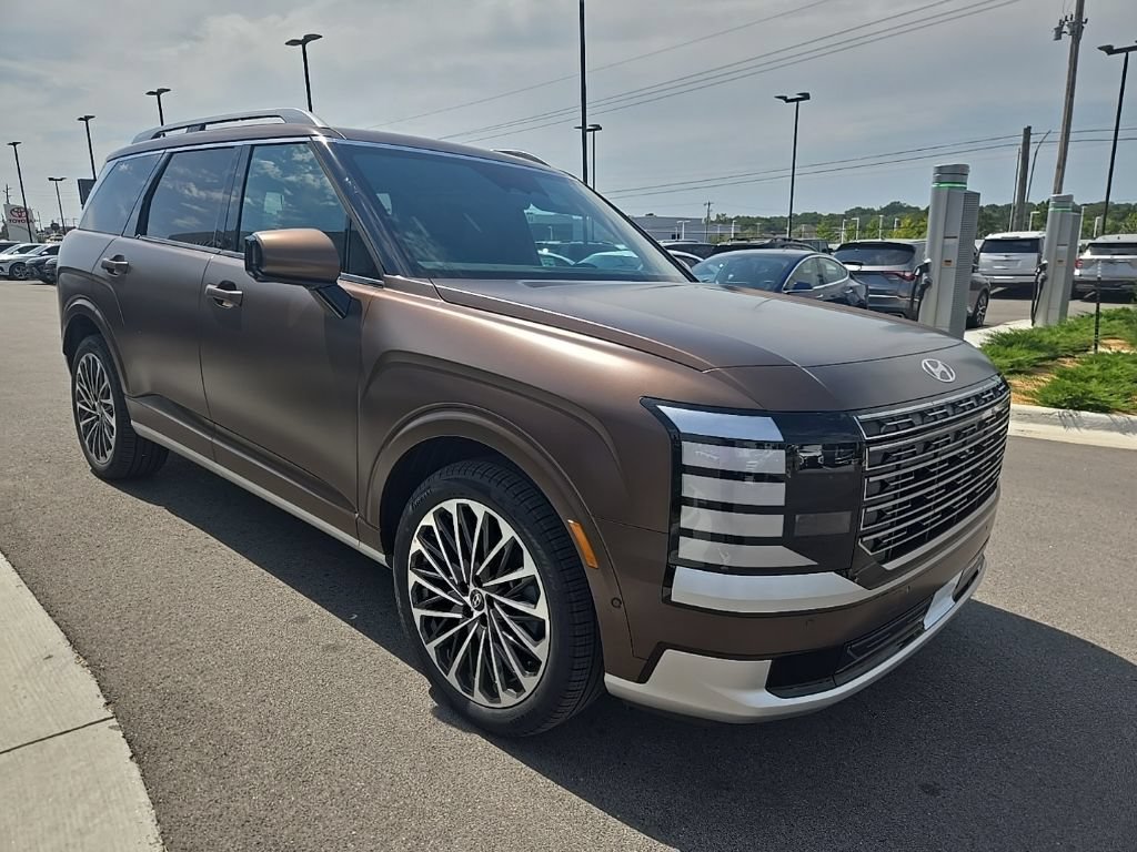 New 2026 Hyundai Palisade Calligraphy FWD image 3