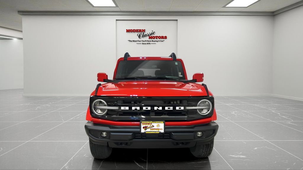 Used 2023 Ford Bronco Outer Banks image 2