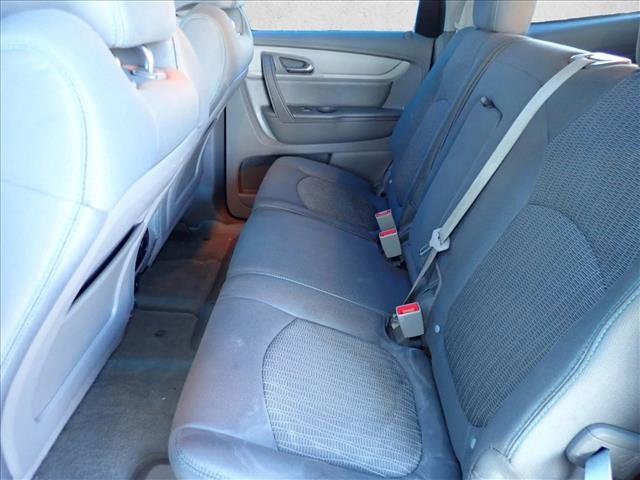 Used 2017 Chevrolet Traverse LT image 9