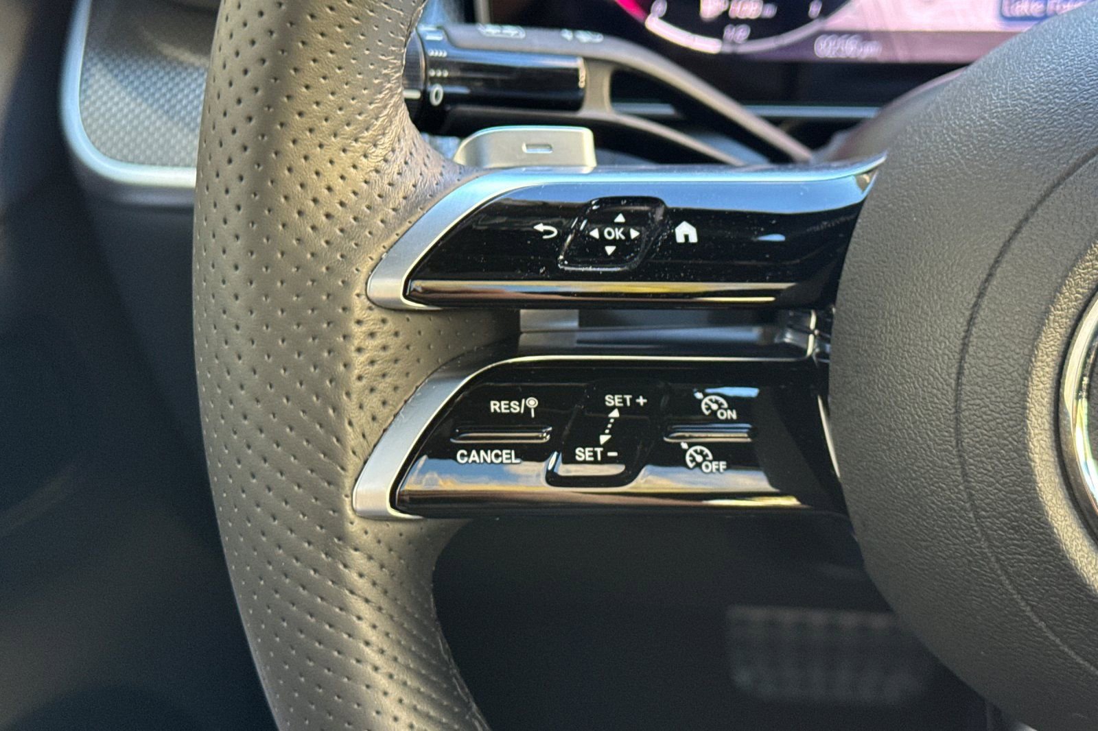 Certified 2024 Mercedes-Benz GLC 300 4MATIC image 27