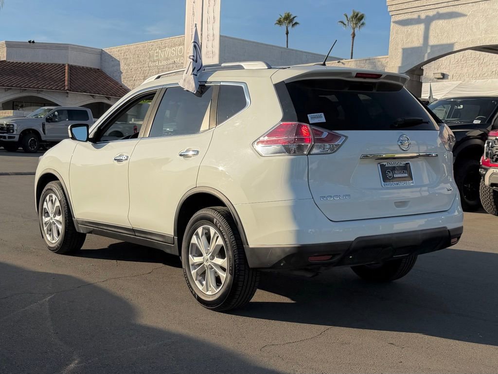 Used 2016 Nissan Rogue SV image 5