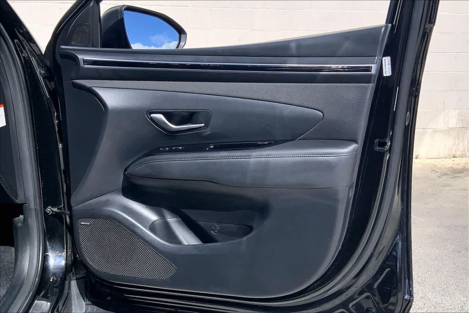 Used 2023 Hyundai Tucson Limited AWD/4WD image 28
