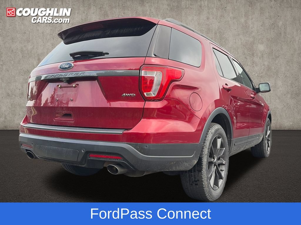 Used 2019 Ford Explorer XLT w/ Equipment Group 202A AWD/4WD image 10