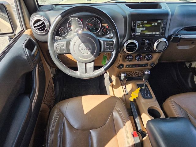 Used 2016 Jeep Wrangler Unlimited Sahara w/ Connectivity Group image 11