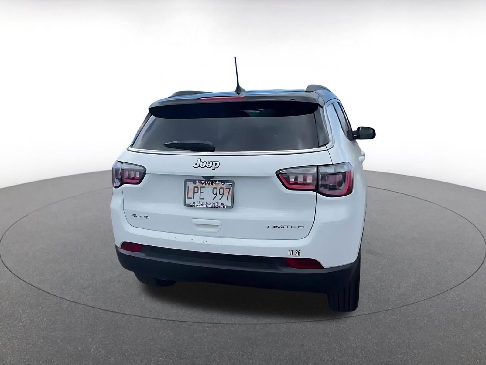 Used 2025 Jeep Compass Limited image 11