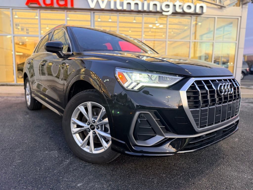 Certified 2025 Audi Q3 2.0T Premium Plus w/ Premium Plus Package AWD/4WD image 8