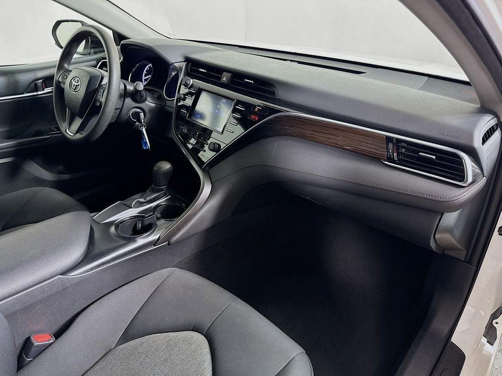 Certified 2018 Toyota Camry LE FWD image 26