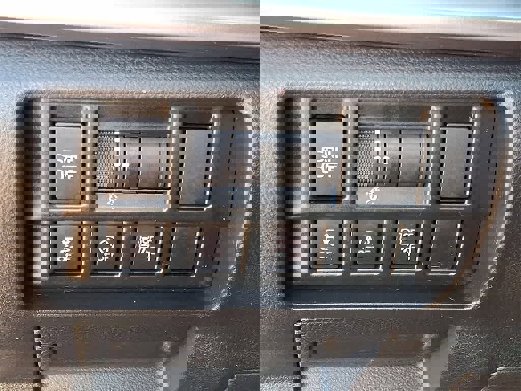 Used 2020 Subaru Crosstrek 2.0i Limited w/ Moonroof Package w/Navigation image 26