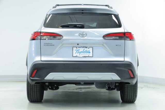Used 2022 Toyota Corolla Cross XLE image 7