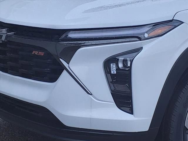 New 2025 Chevrolet Trax RS w/ Driver Confidence Package image 22