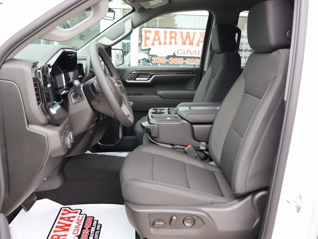 New 2026 Chevrolet Silverado 1500 LT image 14