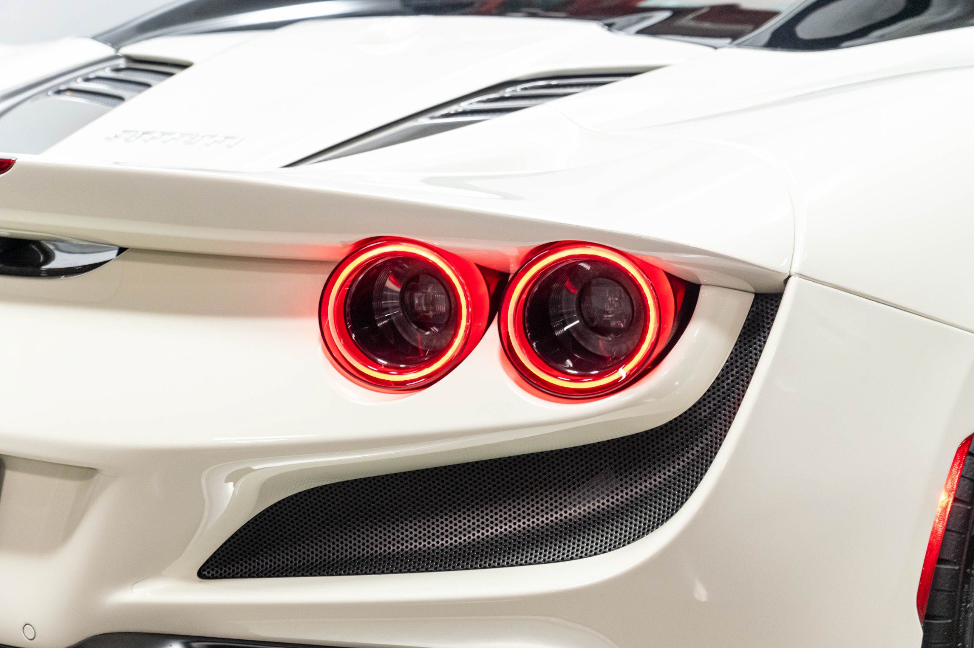 Used 2021 Ferrari F8 Tributo RWD image 61
