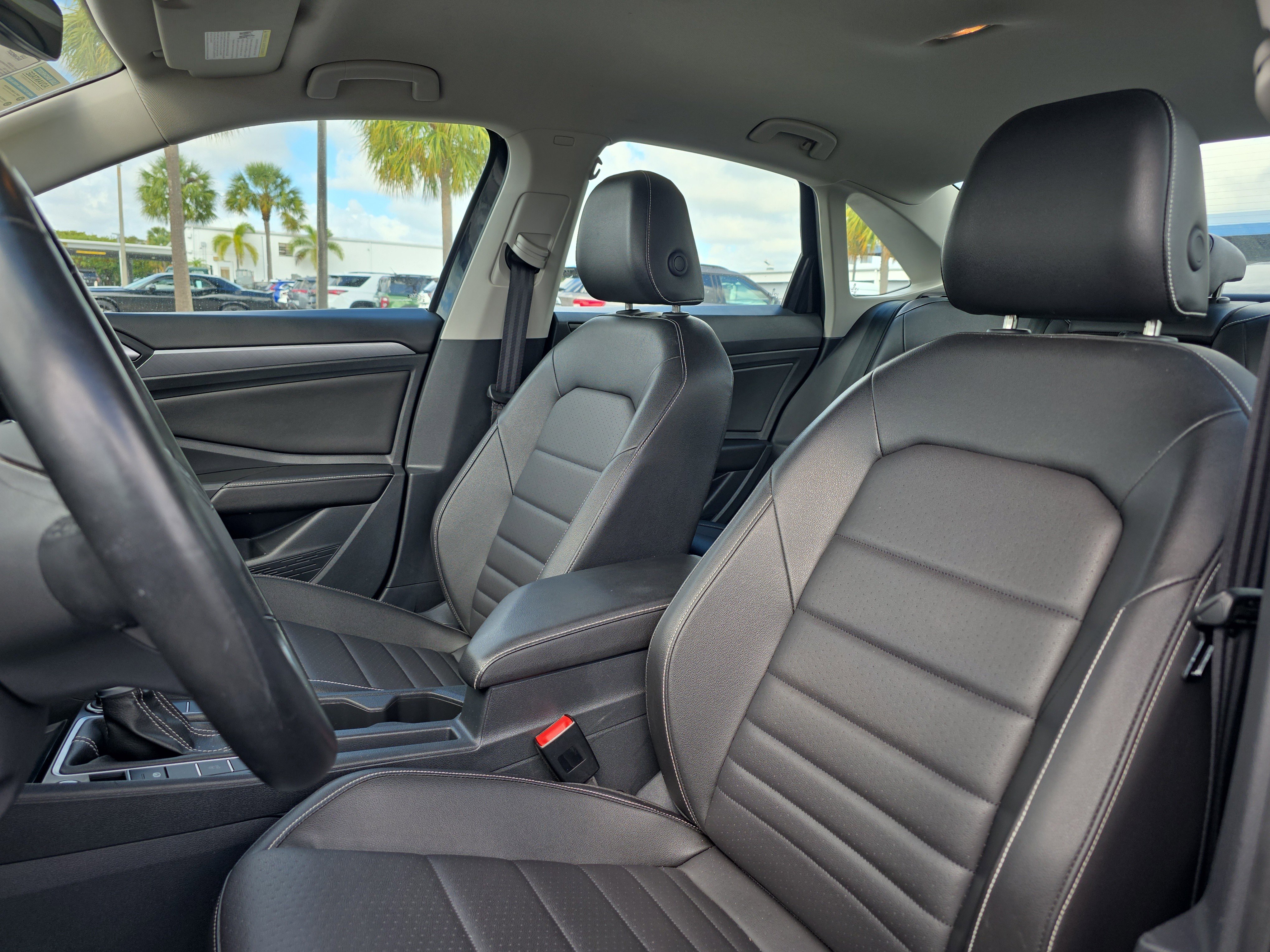 Used 2024 Volkswagen Jetta SE image 62