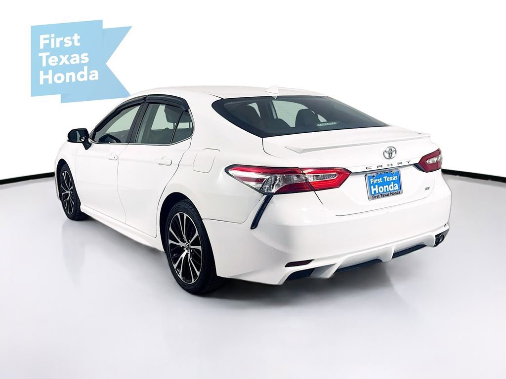 Used 2019 Toyota Camry SE image 5