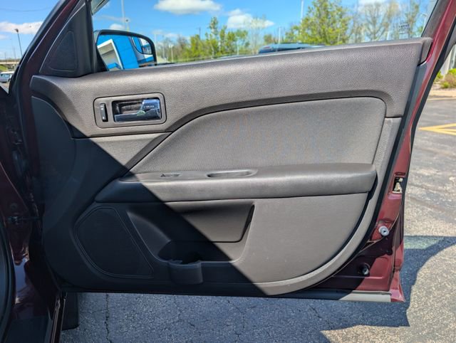Used 2011 Ford Fusion SE image 13