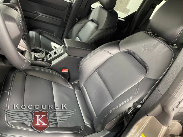New 2025 Ford Bronco Outer Banks w/ Sasquatch Package image 12