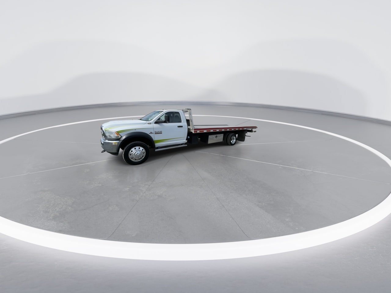 Used 2015 RAM 5500 Tradesman w/ Power & Remote Entry Group AWD/4WD image 13
