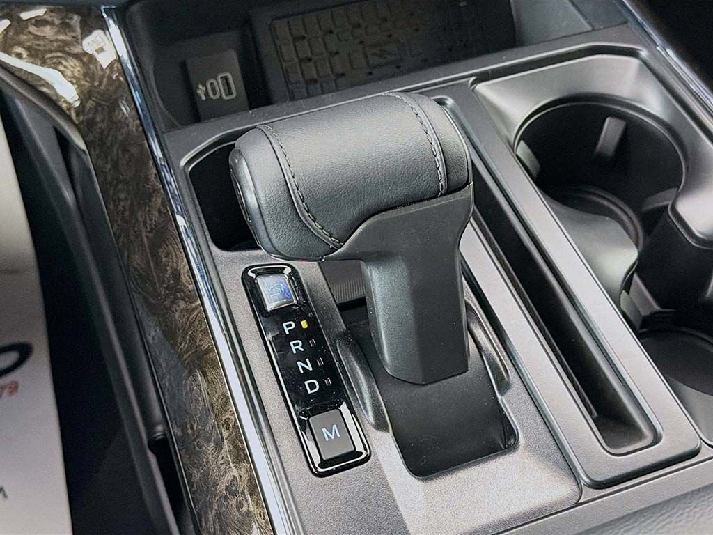 New 2025 Ford F150 XLT w/ Equipment Group 302A MID AWD/4WD image 38