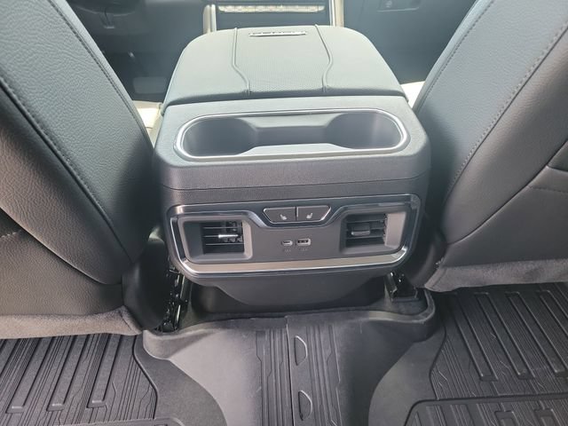 New 2026 GMC Sierra 3500 Denali w/ Denali Reserve Package AWD/4WD image 11