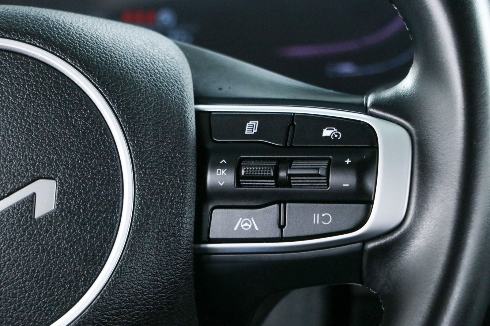 Used 2023 Kia Sportage EX FWD image 14