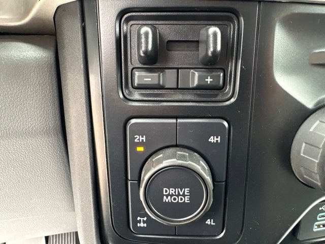 Used 2023 Ford F350 XLT w/ FX4 Off-Road Package AWD/4WD image 24