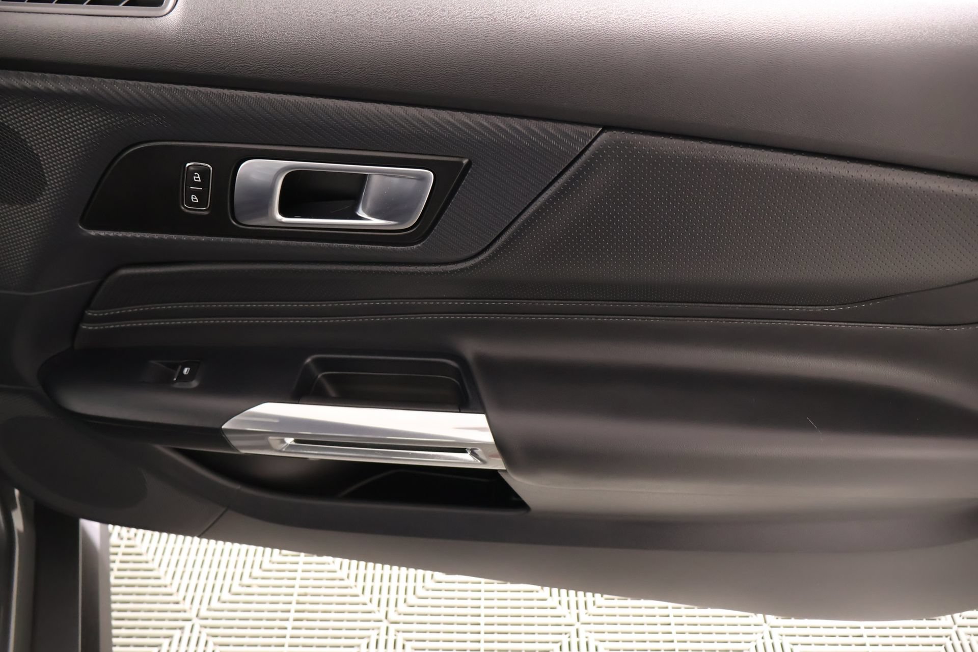 Used 2026 Ford Mustang Premium RWD image 14