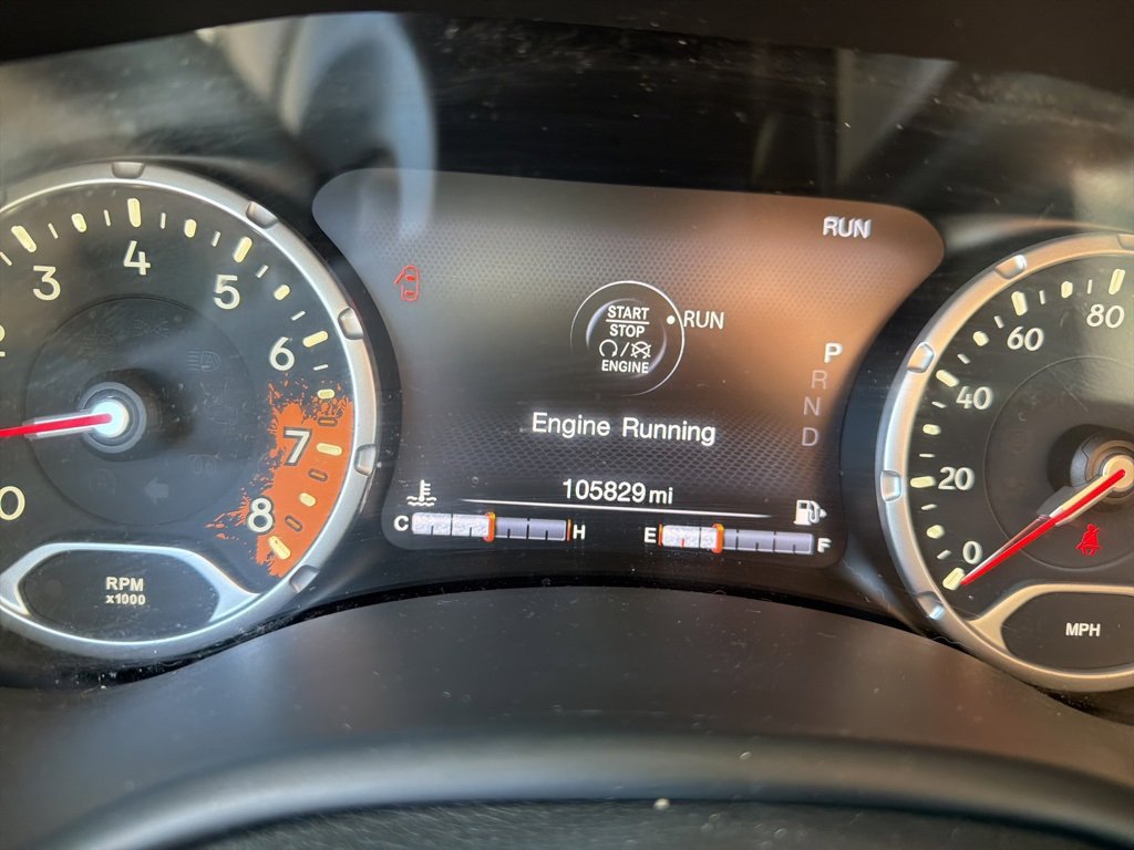 Used 2016 Jeep Renegade Limited image 13