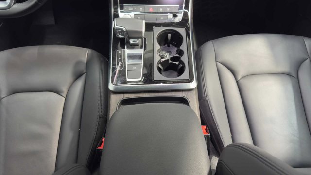 Used 2020 Audi Q7 2.0T Premium Plus AWD/4WD image 18