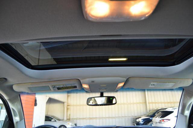 Used 2010 Toyota Sequoia Limited image 31