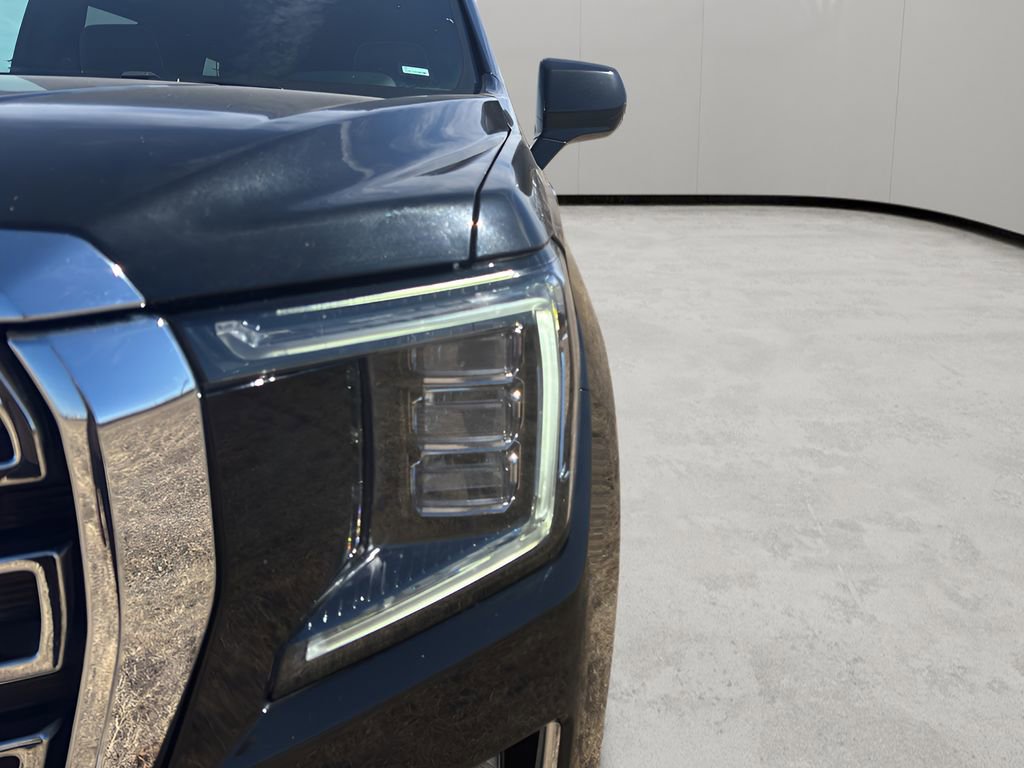 Used 2024 GMC Yukon SLT image 11