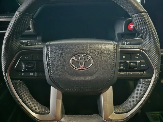 Certified 2024 Toyota Tacoma TRD Off-Road AWD/4WD image 18