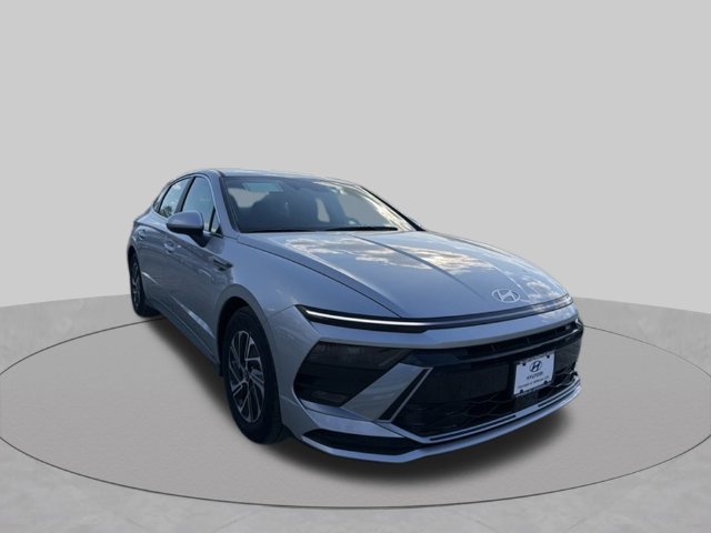New 2026 Hyundai Sonata Blue FWD 360° Tour