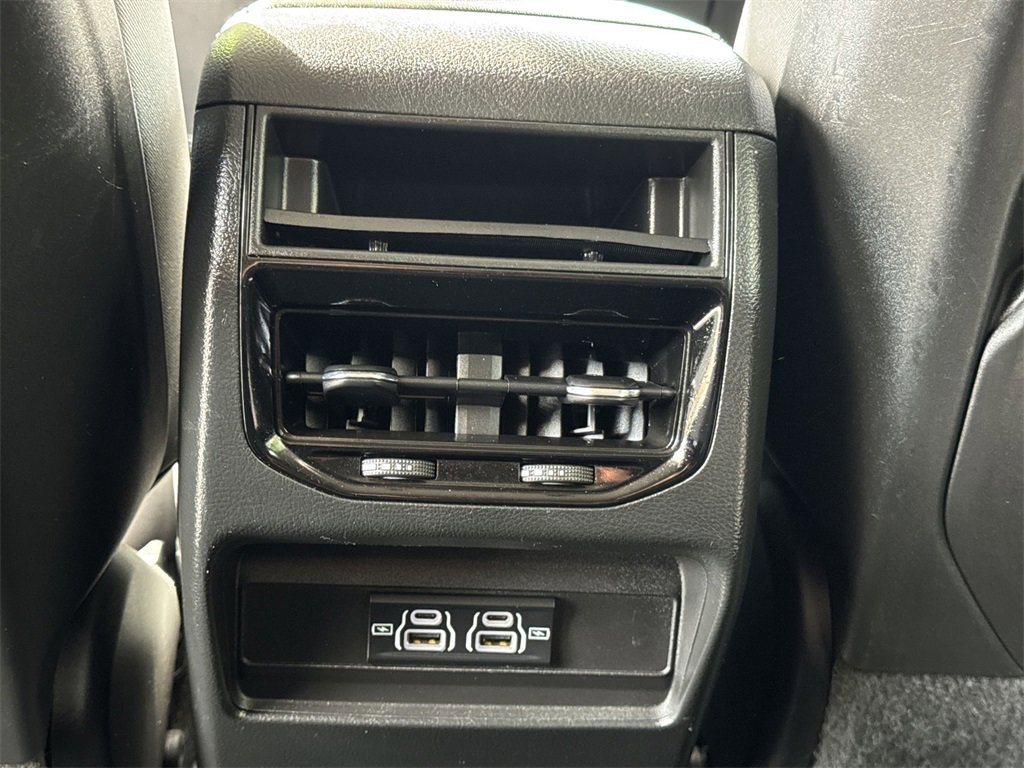 Certified 2024 Jeep Grand Cherokee Laredo image 23