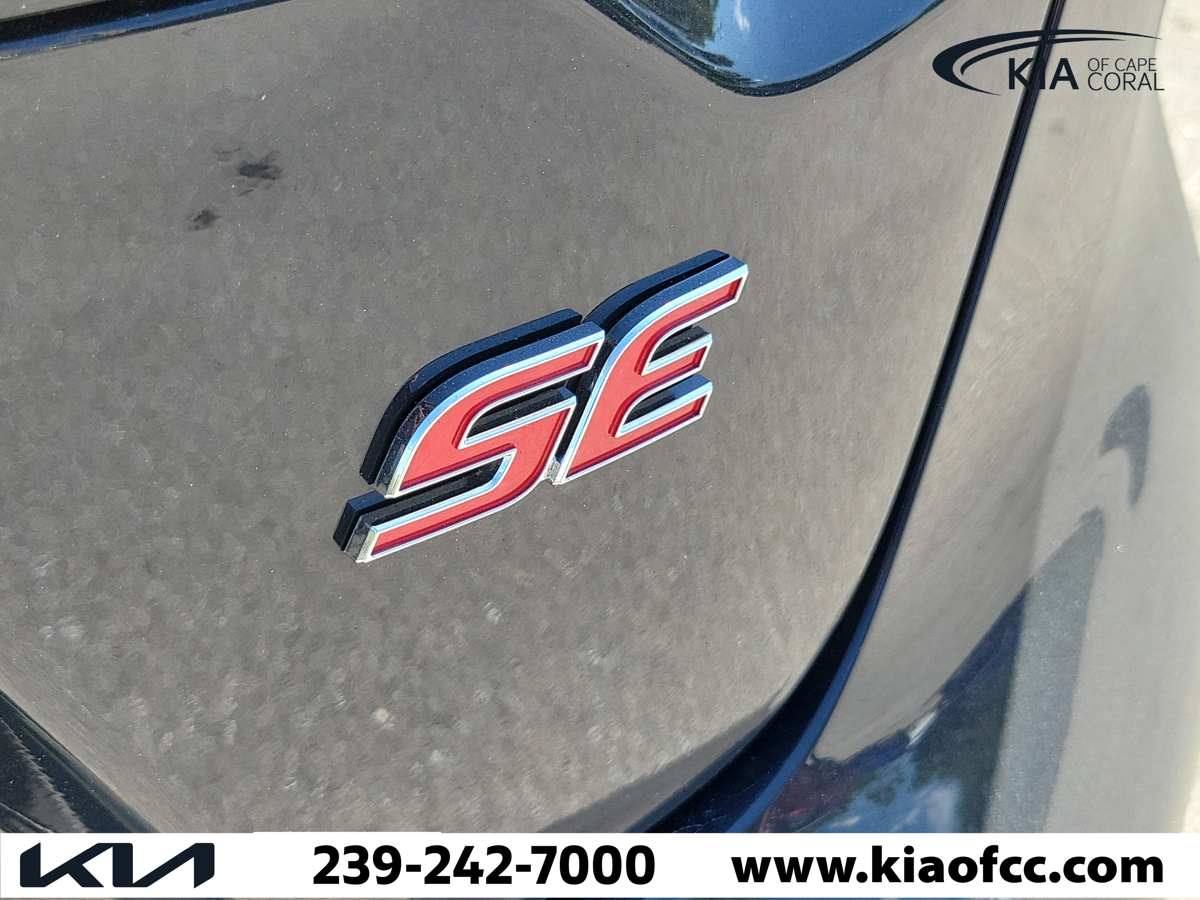 Used 2026 Toyota Corolla SE w/ SE Package FWD image 11