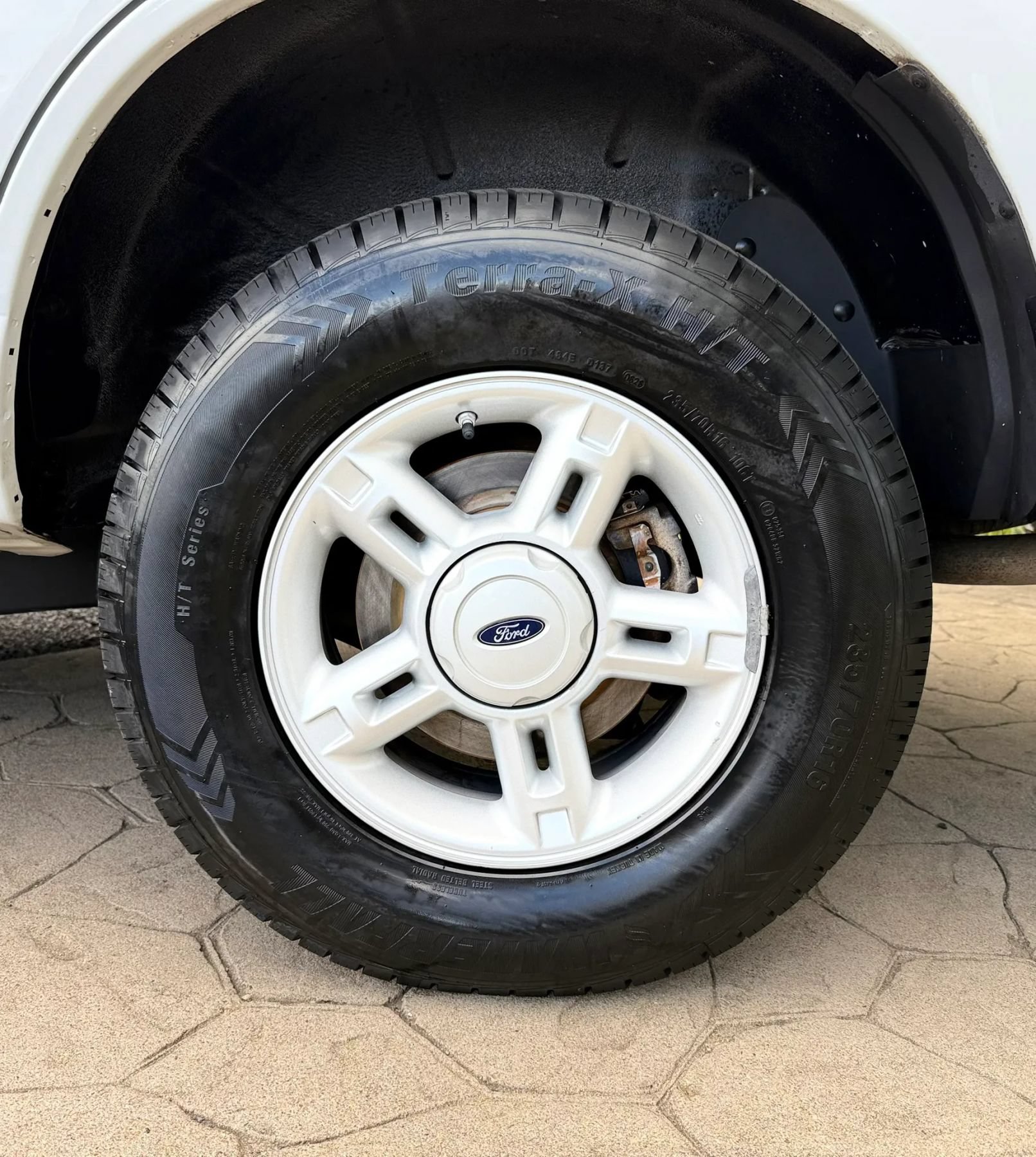 Used 2005 Ford Explorer Sport XLT AWD/4WD image 40